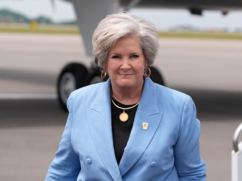 Susie Wiles out as White House Chief of Staff by December 31?